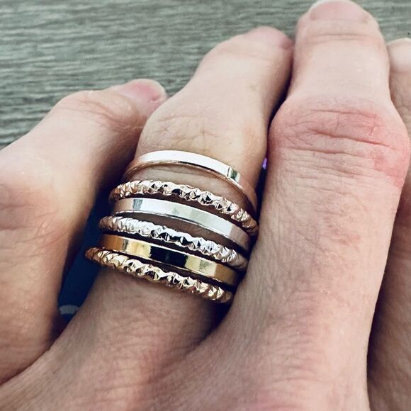 Claire’s Silver Gold Mixed Metals Spacer Rings Set of 6 - Picture 2 of 2